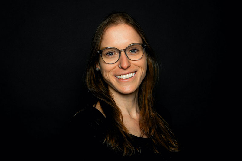 Laura Weder, Organisation und Social Media